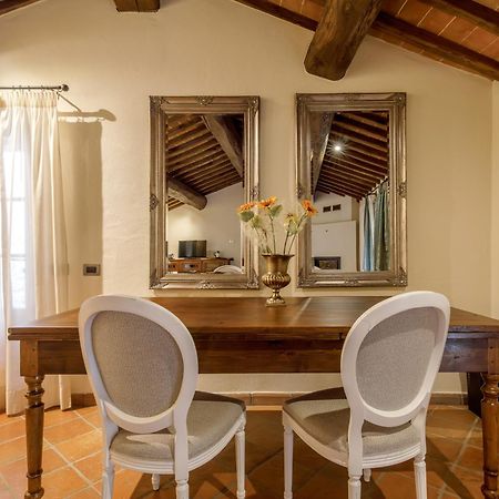 Relais La Costa Historical Residence Monteriggioni Bagian luar foto