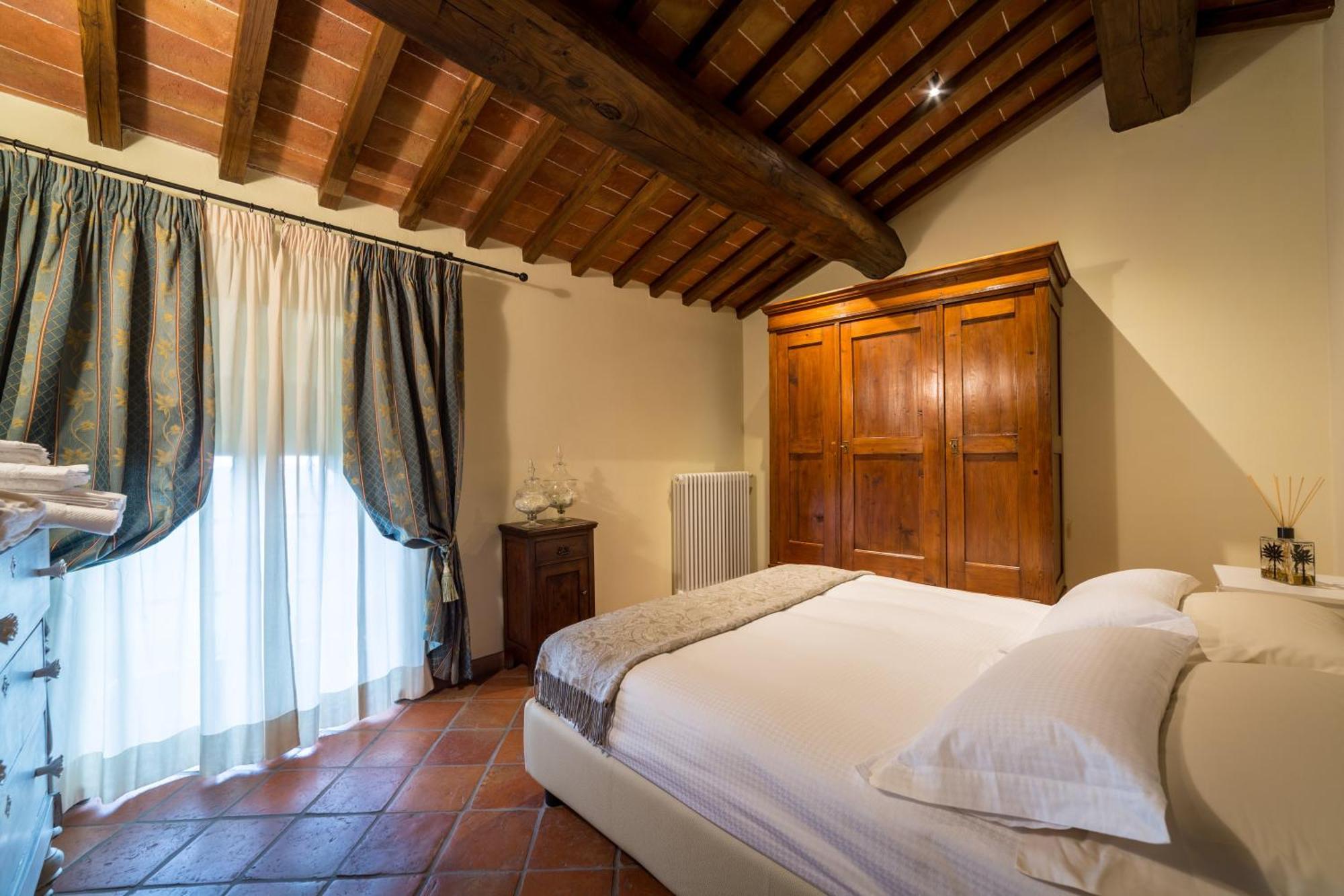 Relais La Costa Historical Residence Monteriggioni Bagian luar foto