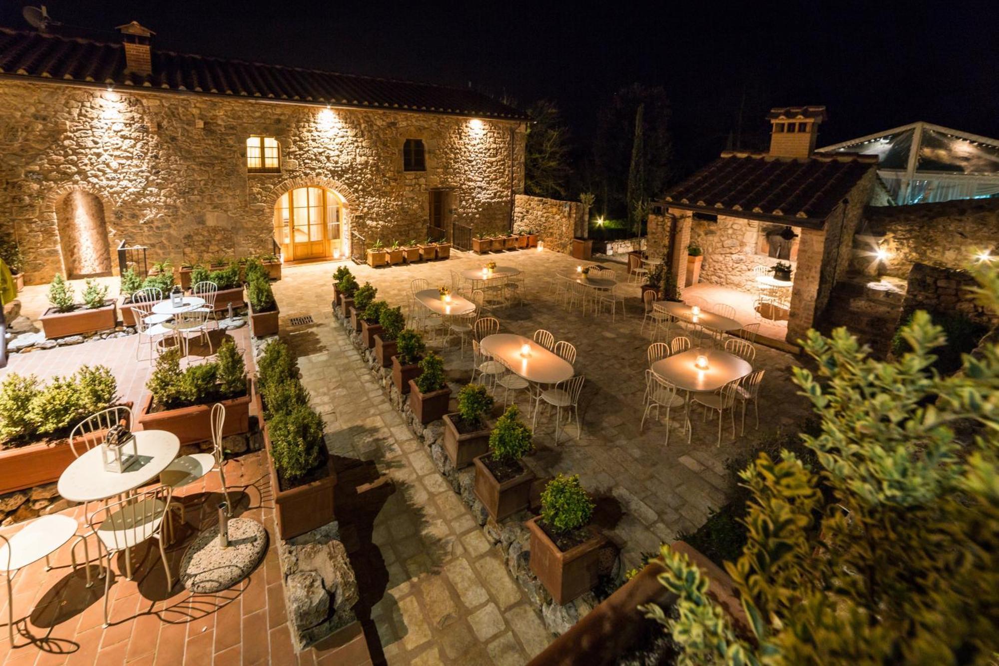 Relais La Costa Historical Residence Monteriggioni Bagian luar foto