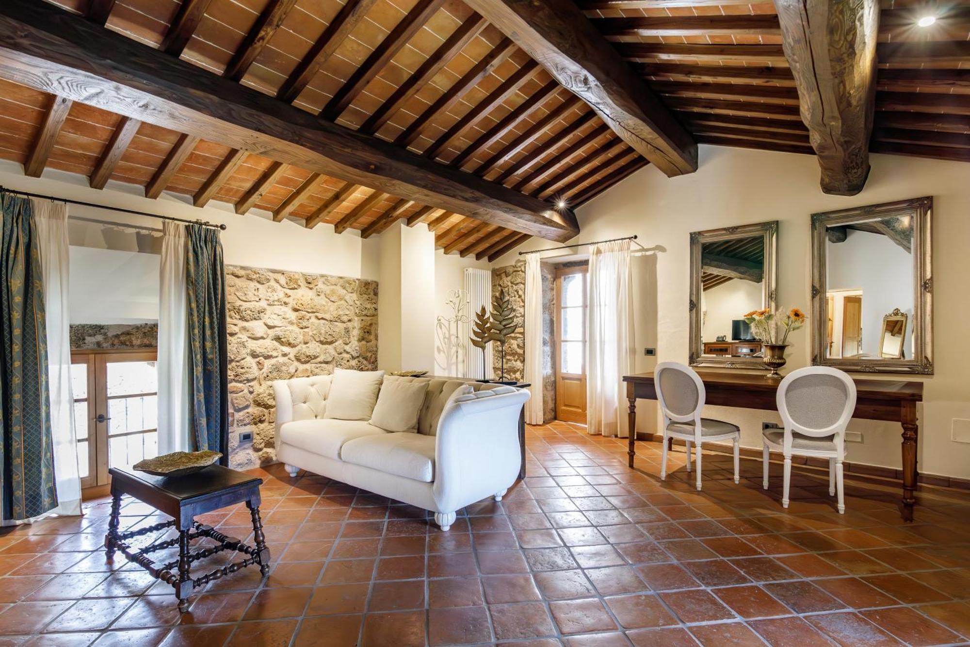 Relais La Costa Historical Residence Monteriggioni Bagian luar foto