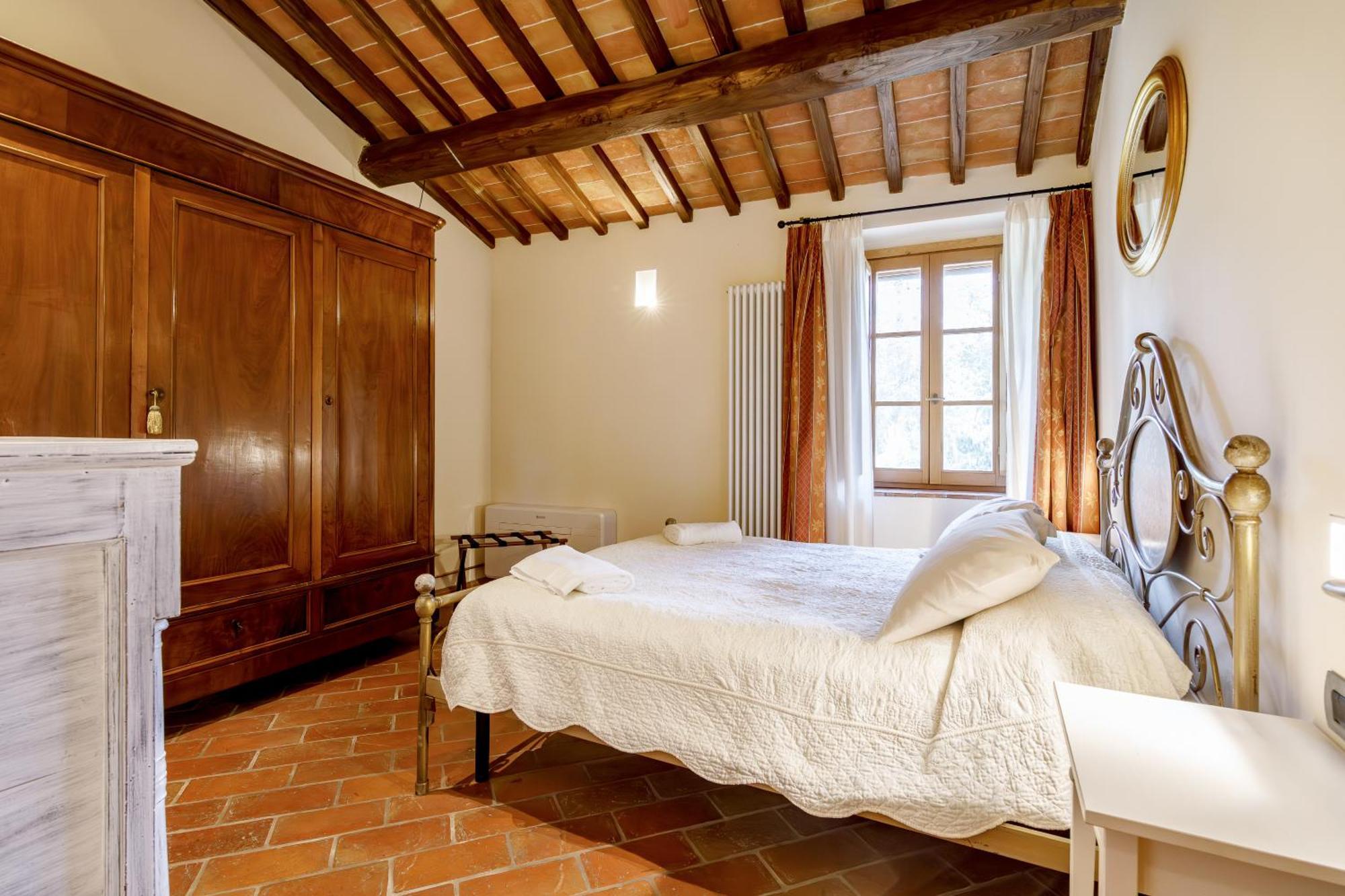 Relais La Costa Historical Residence Monteriggioni Bagian luar foto
