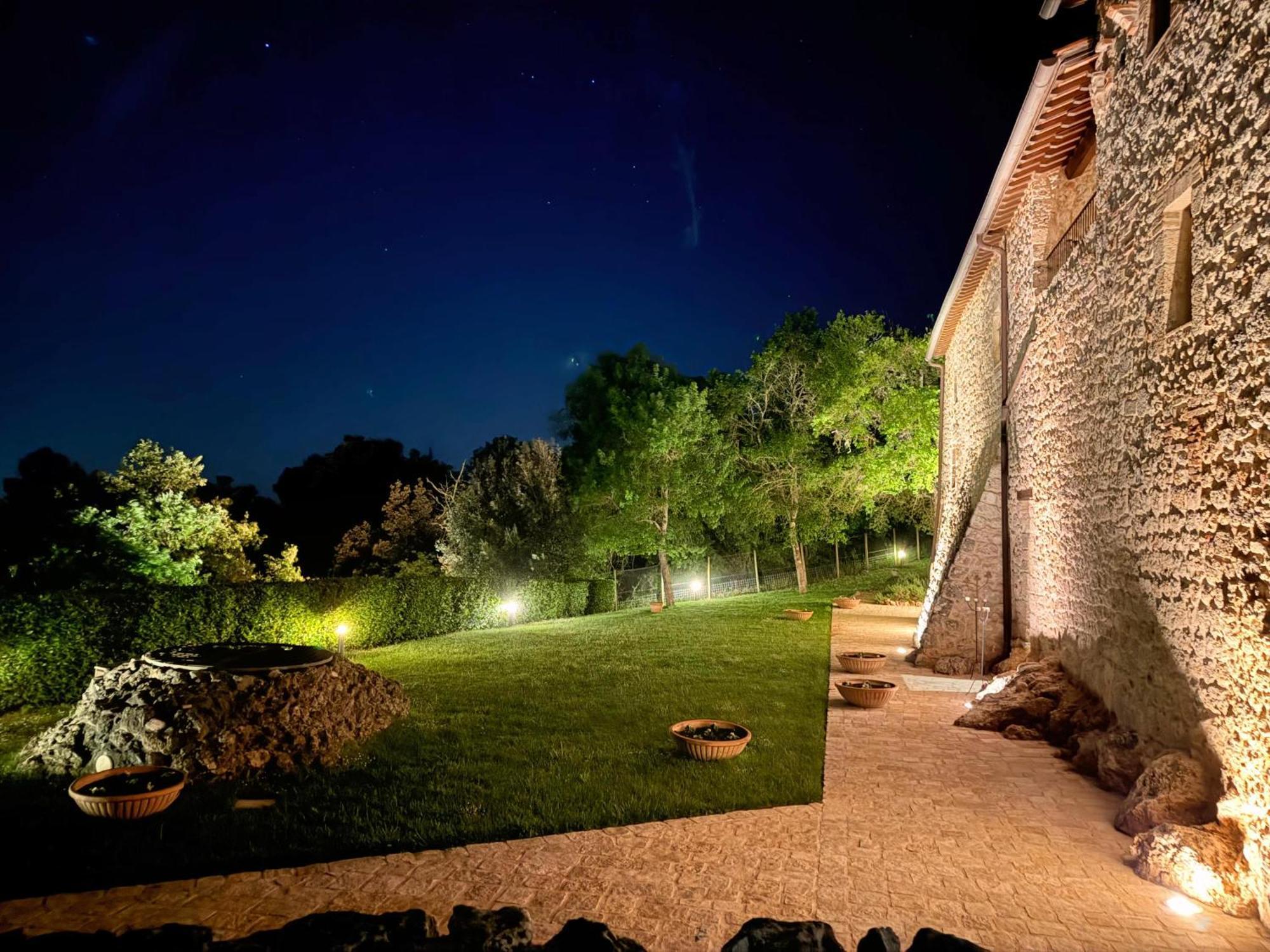 Relais La Costa Historical Residence Monteriggioni Bagian luar foto